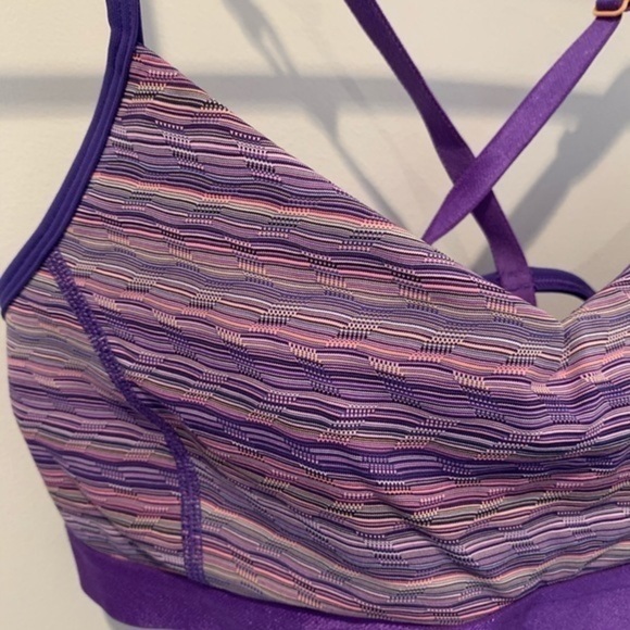 Lululemon Shala Bra NWT - Picture 3 of 6